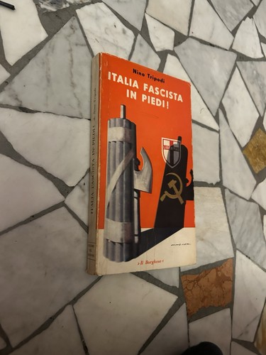 Italia fascista piedi - italia,